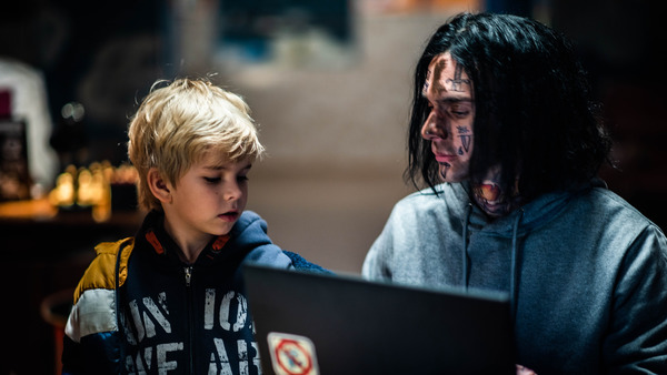 Кадр из фильма 16-й