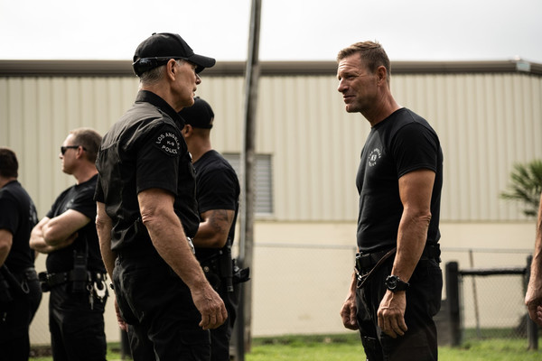 Кадр из фильма Клык