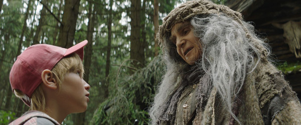 Кадр из фильма Баба Яга спасает мир