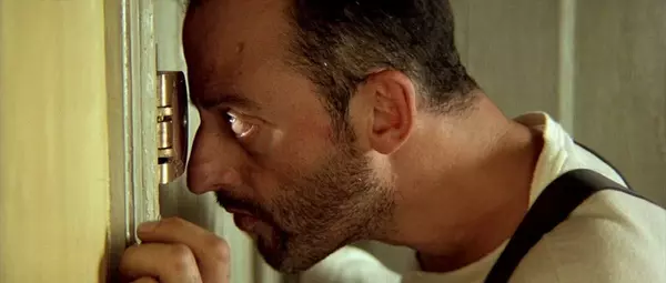 Кадр из фильма Леон