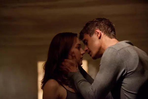 Кадр из фильма Гостья