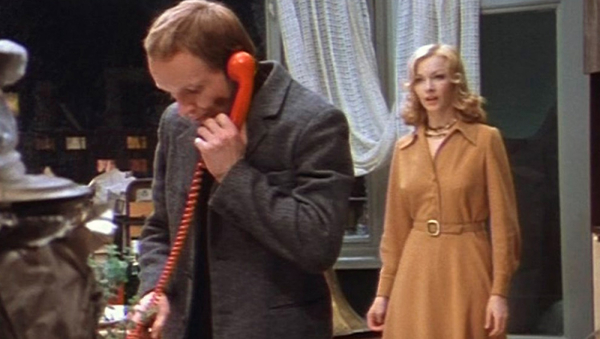 Кадр из фильма Ирония судьбы, или С легким паром!