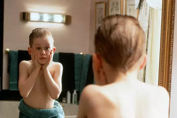 Кадр из фильма Один дома / Home Alone