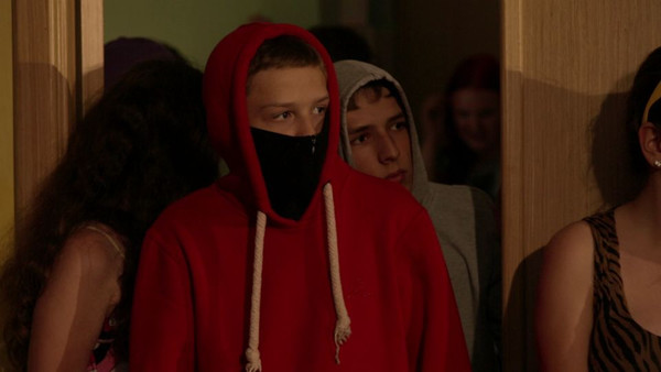 Кадр из фильма 14+