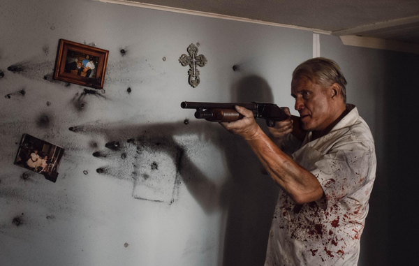 Кадр из фильма Крайне опасен