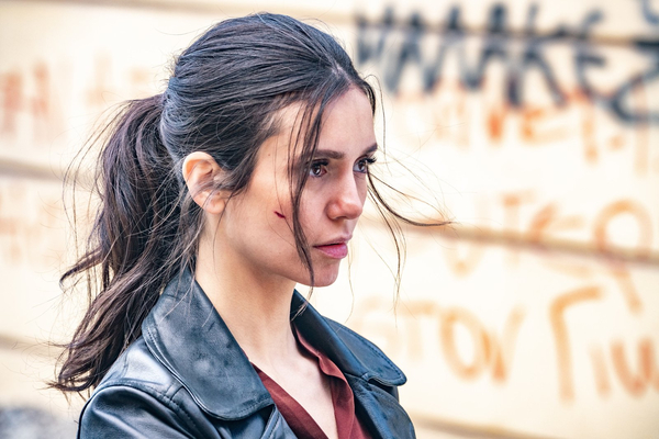 Кадр из фильма Каменщик