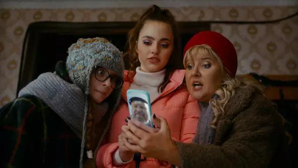 Кадр из фильма Кибердеревня. Новый год