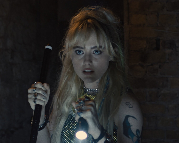 Кадр из фильма Эбигейл