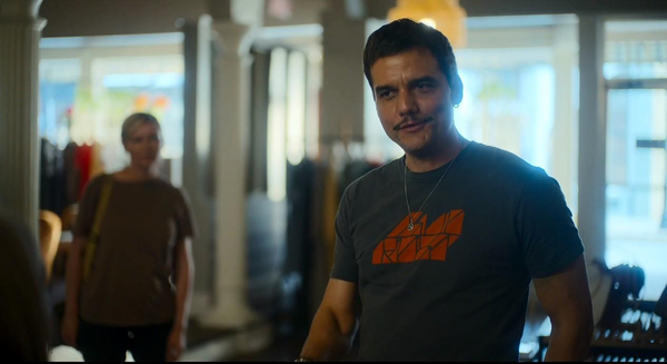 Кадр из фильма Падение империи