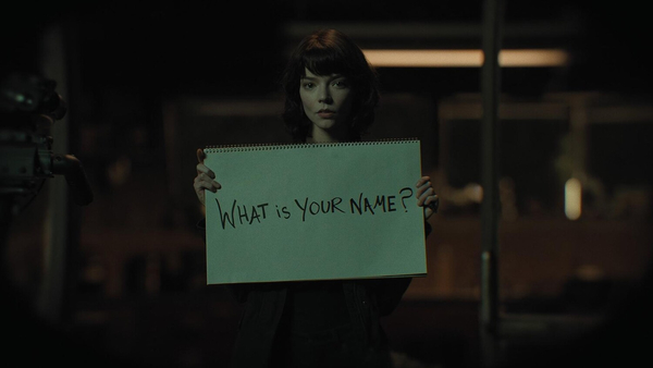 Кадр из фильма Ущелье