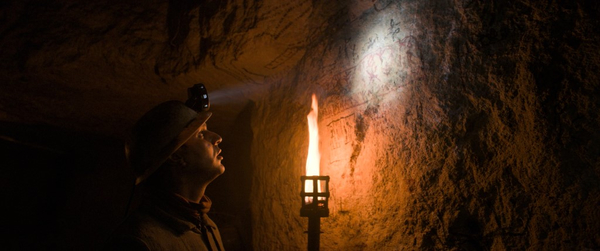 Кадр из фильма Спуск в бездну