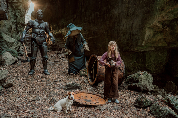 Кадр из фильма Волшебник Изумрудного города. Дорога из жёлтого кирпича